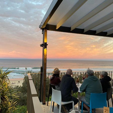 Dolphins Backpackers Hostel Sunshine Beach Exterior foto